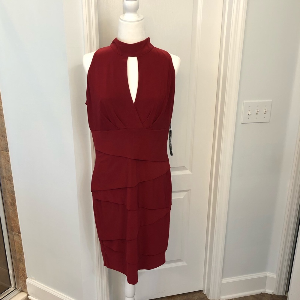 Instantly Slimming Dress!